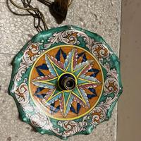 Lampadario in terracotta siciliana decorata