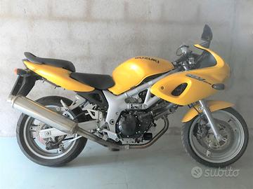SUZUKI SV 650 S 25.000 KM GOMME NUOVE PERFETTA