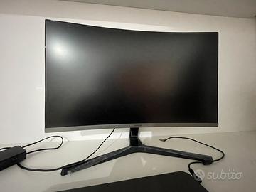 Monitor schermo PC 27” pollici Curvo della Samsung
