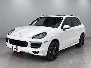 Porsche Cayenne 3.0 V6 E-Hybrid FINANZIABILE