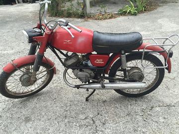 Moto Guzzi cc - Anni 68 sella comoda moto epoca