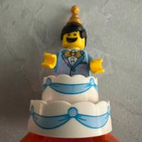 Lego minifigure ragazzo torta di compleanno