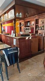 Forno a legna+bancone bar