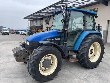 TRATTORE NEW HOLLAND TL100
