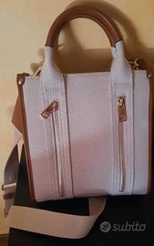 Borsa a mano e tracolla