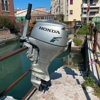 Motore fuoribordo honda 20 hp