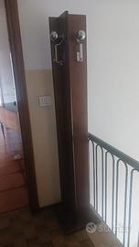 attaccapanni vintage in legno massiccio