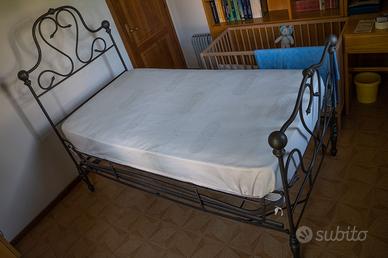 Letto di ottone con materasso