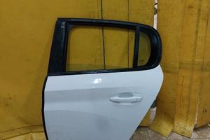 Ricambi portiera post sx peugeot 208 2020