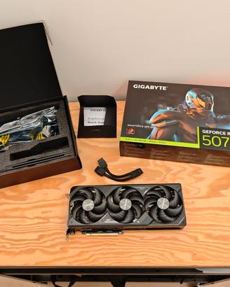 Gigabyte RTX 5070 Ti WINDFORCE SFF 16GB + Scatola