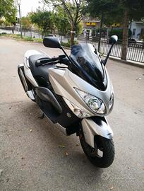Yamaha tmax