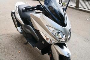 Yamaha tmax