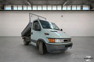 Iveco daily ribaltabile trilaterale