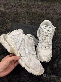 Balenciaga runner