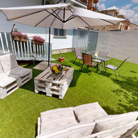 Casa Vacanze a San Cataldo. Camere con Giardino