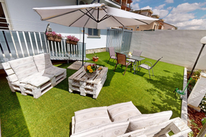 Casa Vacanze a San Cataldo. Camere con Giardino