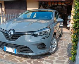 RENAULT Clio 5ª serie - 2021