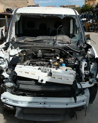 Ricambi usati per FIAT DOBLO MAXI 1.6 M-JET