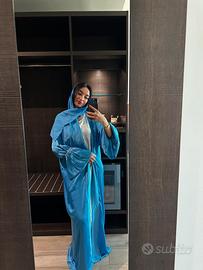 Abaya a tre pezzi blu & Bianco - Eleganza moderna.