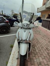 Honda SH 150 bianco 