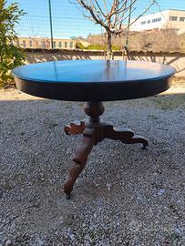 Tavolo rotondo in legno