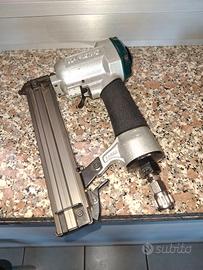 Sparapunti / graffettatrice pneumatica