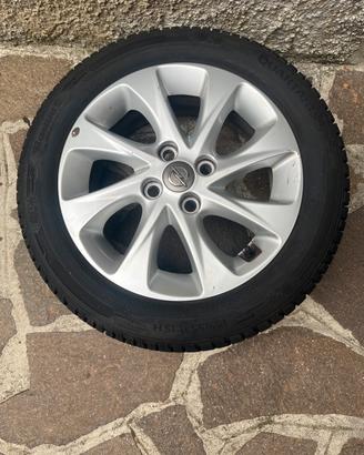 4 Cerchi in lega 15 pollici OPEL KARL  €190