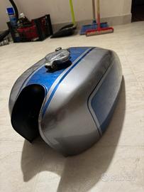 Serbatoio Honda four 400 cafe racer scrambler