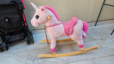 cavalluccio a dondolo 