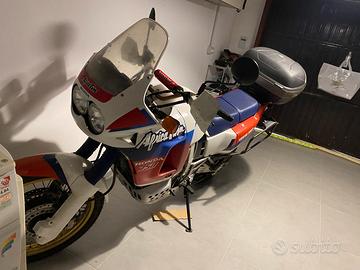 Honda Africa twin pd04 750 1990