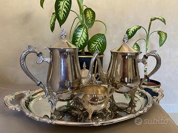 Set teiere argentate 