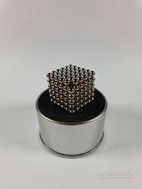 Sfere magnetiche 5 mm con scatola, 1 mancante