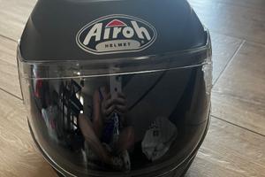 Casco Airoh con visiere nuove