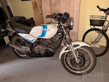 Yamaha rd350LC