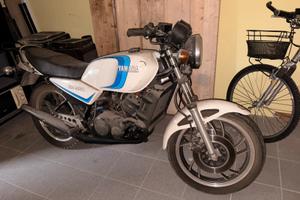 Yamaha rd350LC