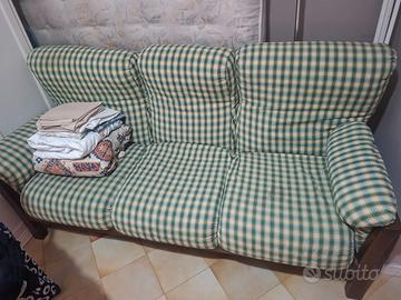 divano 2 e 3 posti 