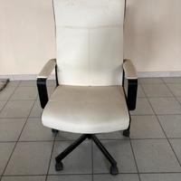 Sedia ufficio regolabile bianca