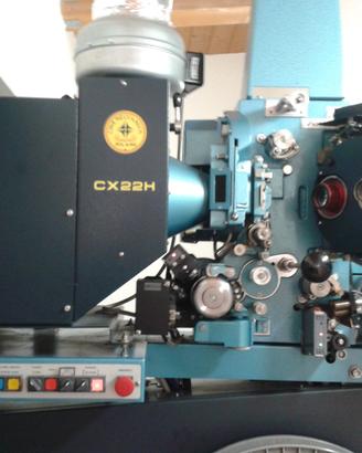 PROIETTORE CINEMA TIPO CX22H
