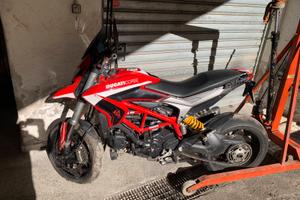 Ducati hypermotard 939 incidentata