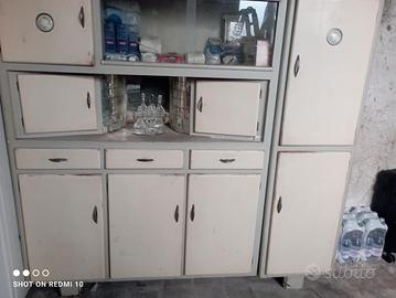 Antica credenza 