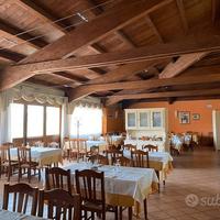 Locale risto pizzeria bar