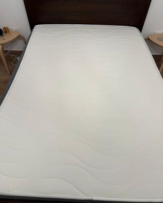 Letto Matrimoniale compreso di Materasso