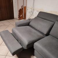 divano 4 posti con movimento elettrico 