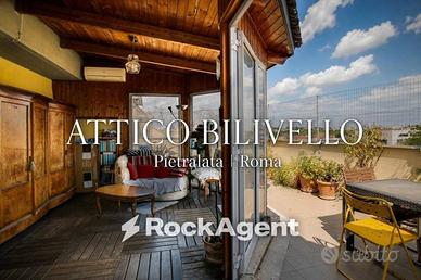 Attico / Mansarda di 80 m² con 4 locali a Roma