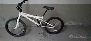 BMX bianca usata