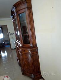 Mobile in legno massello