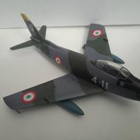 Modellino aereo F-86E Sabre 4 11