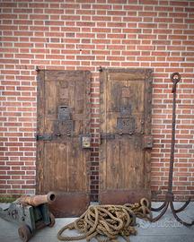 PORTE DI CARCERE PRIGIONE CELLA CONVENTO ENOTECA