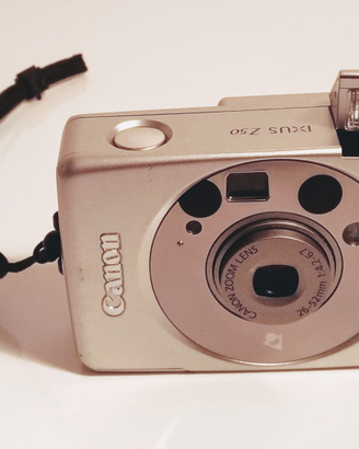 Canon IXUS z50