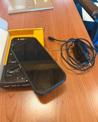 Cellulare cat s42